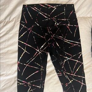 Zyia Abstract Black Patterned Leggings 7/8
